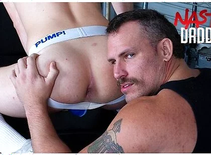 Stepdaddy Jake Jaxx Ass Pounds Twink Asher Day Hard And Deep