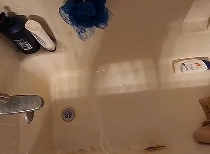 Pissing in the Tub.