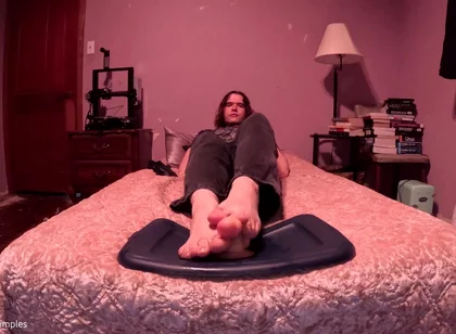 I Give My Dildo a Footjob