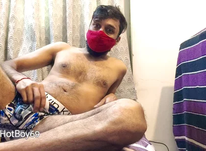 Chillout Inroom in My Underwear