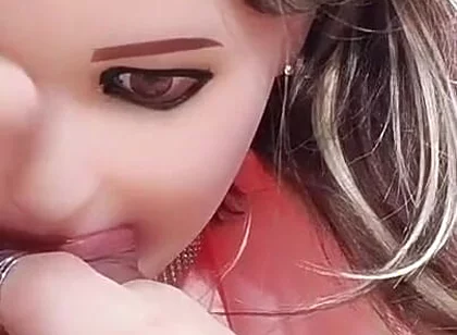 Lovely Doll Sucks Dick