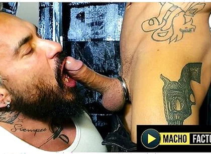 Dilf Santi Noguera Stretched His Ass For Hunk Niko Demon