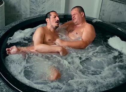 Betrayal in the Jacuzzi Heavyhitterboxer’s Savage Battle
