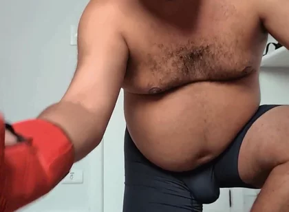 Bearzinho Black - POV Boxing Domination (hotel Roleplay)