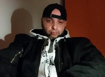Dirtyjunkbro Is Bored He's Looking for Buddies