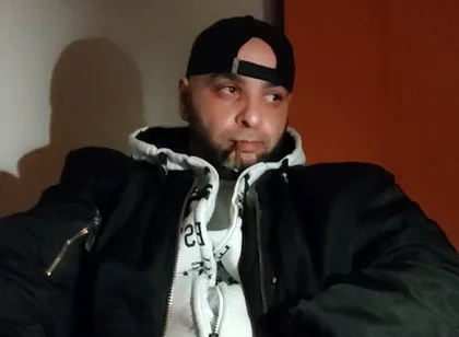 Dirtyjunkbro Is Bored He's Looking for Buddies