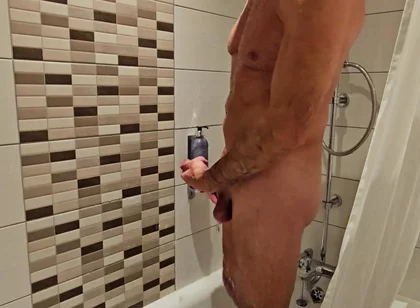 Coach Jc London Takes a Shower