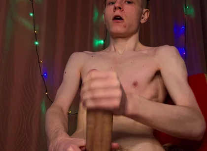 Quick Wank Ends in Huge Load Spill