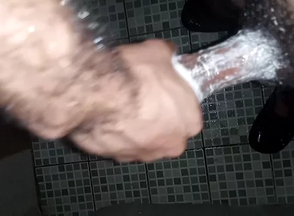 Boy Jerks off in the Shower for His Aunt