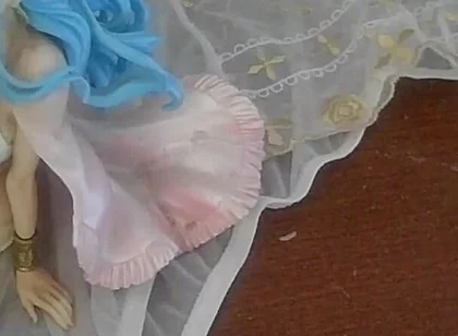Cumming on Nefertari Vivi Figurine!