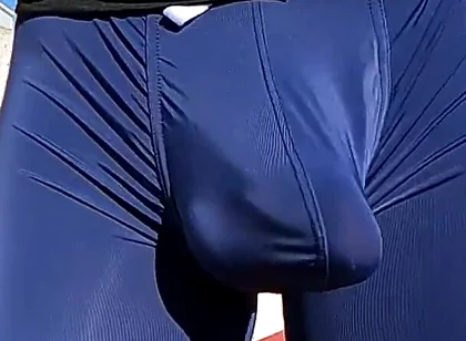 This Is for the Men: We Can Be Provocative Too, slo Motion Bulge
