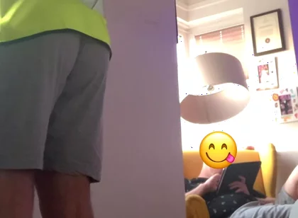 While Painting the Wall, I Got Horny and Wanked in Front of My Friend.