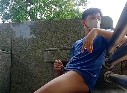 Aisa Young Twink Outdoor Jerk off and Cum