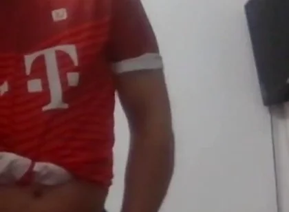 Paparazzi, the Video You Had to See of a Youth Player.!!