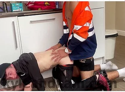 He Came To Fix My Washing Machine And Came In Me Instead Repairman Creampies Roadman