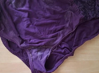 Strong Orgasm on Mom's Panties