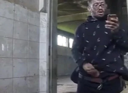 I Jumped Over the Wall to Jerk off in the Shaking Shed