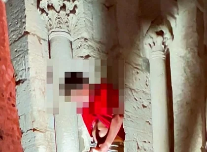 Very Risky and Immense Ejaculation in a Very Public Place