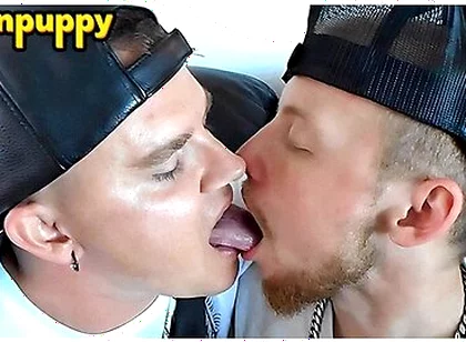 Leo Blues Legendary Hot Kisses Melts Tattooed Jc Dickerson