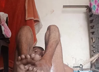 Full Body Oil Massage at Home