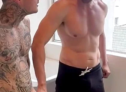 Having Hot Sex with an Old Friend Parte 1