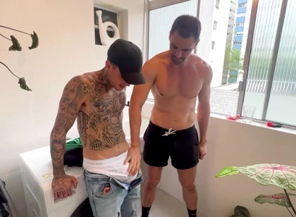 Having Hot Sex with an Old Friend Parte 1