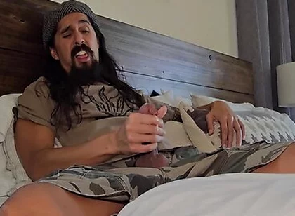 Maxx Stoner In Slater Vibes Cumshot 2