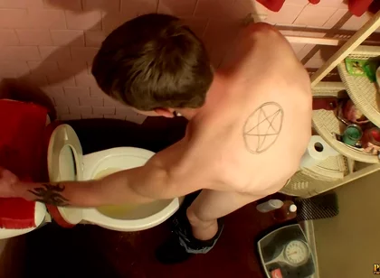 Days of Straight Boys Pissing