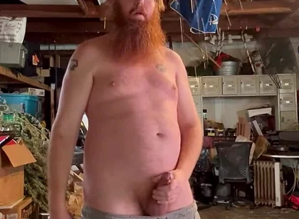 Redneck Needs to Piss!