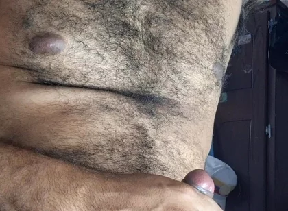 Hairy Giant Man Big Cumshow