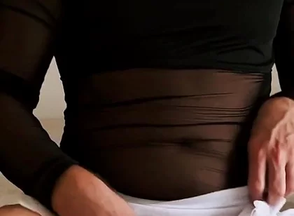 Wearing a Skirt and Thong on My Big Ass Masturbación