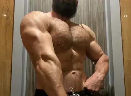 Sit and Watch at My Pumped Body
