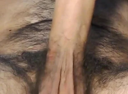 Gay with 20 Centimeter Penis, Gets a Lot of Milk