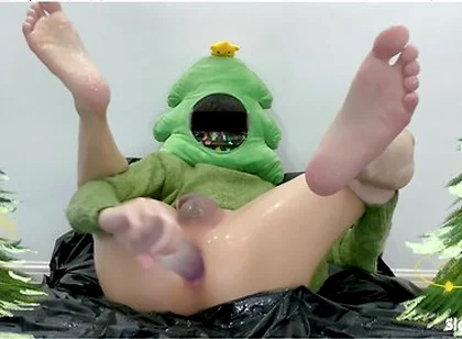 Merry Christmas Twink Play With Sex Toy Laying Eggs