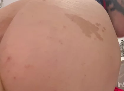 Every Time His Girlfriend Leaves the House He Puts Her Dildos in His Ass