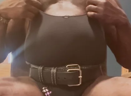 Black Mature Muscle Solo Tits and Vibrator