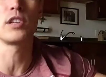 Muscle Worship Live Chat