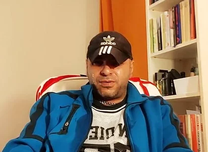 Dj Bro Pissing in Front of the Pc and Wet Pants VR the Mirror