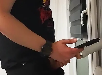 Cuming in Flashlight