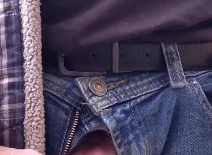 Masturbating Outdoors - Showing off for Neighbours Wearing Jeans Talking Dirty and Cumming - Rockard Stepdaddy