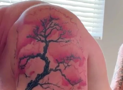 Tatted Dude Fucks Muscle Bottom
