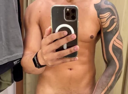 Jerking off in Fitting Room