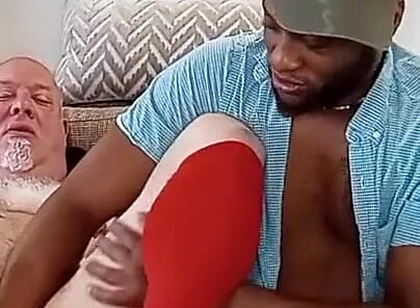 Straight Seduced! Delivery Driver Gets a Taste of Something Else!