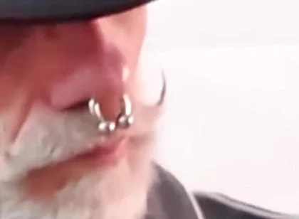Bluf Smoking