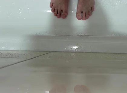 Rub the Bathtub Until It Comes
