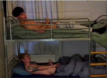 Stepbrothers Share A Bunk Bed And Experiment Ending In Rough Flip Fuck And Cumshot