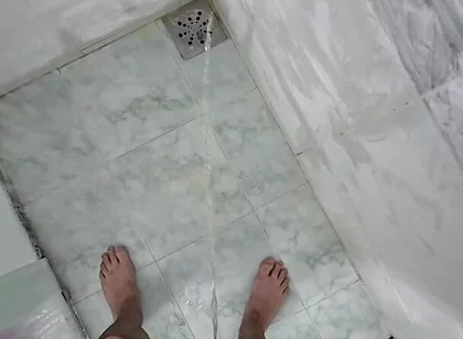 Slow Motion Pee