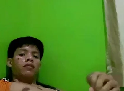 Pinoy Twink Quick Jerk off