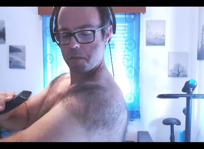 Shaving Armpits and Shoulders