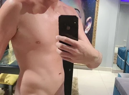 Markus Gets a Blowjob in Front of the Mirror